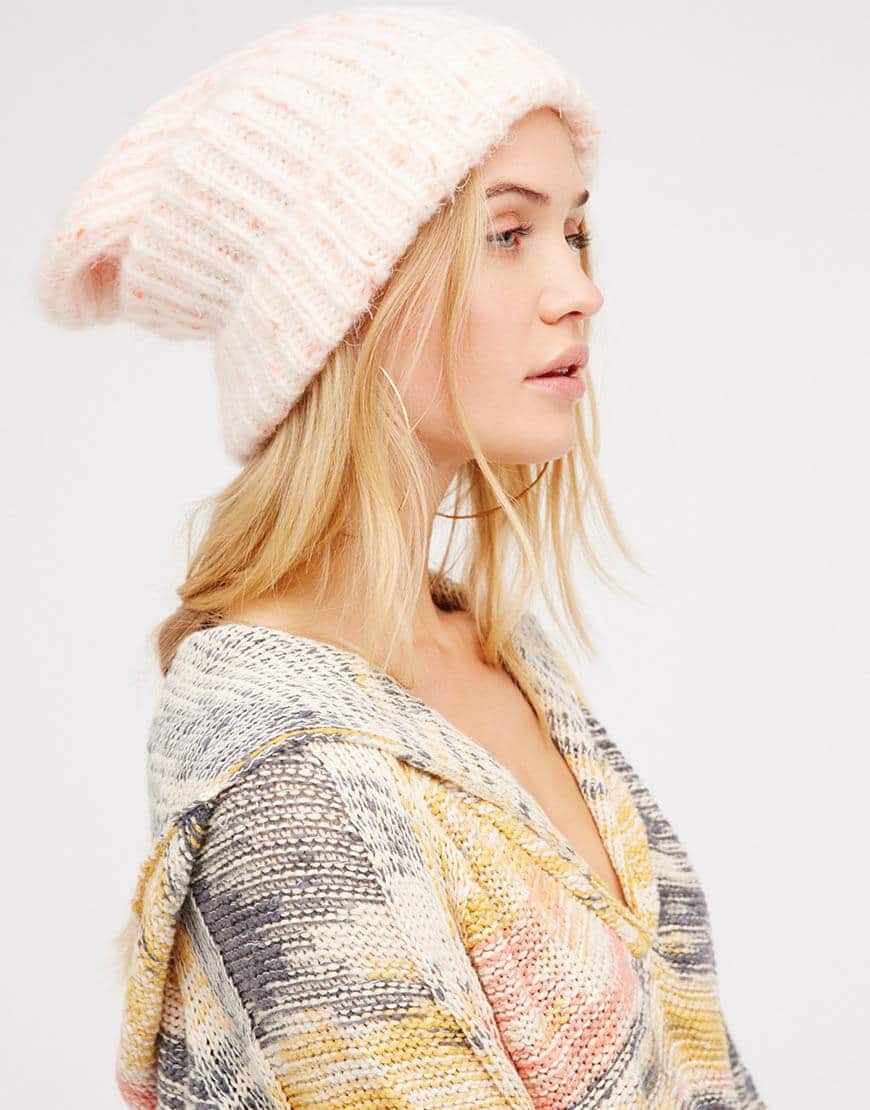 Bobbi_Chunky_Pom_Beanie3 محصول 360 درجه - Image 1